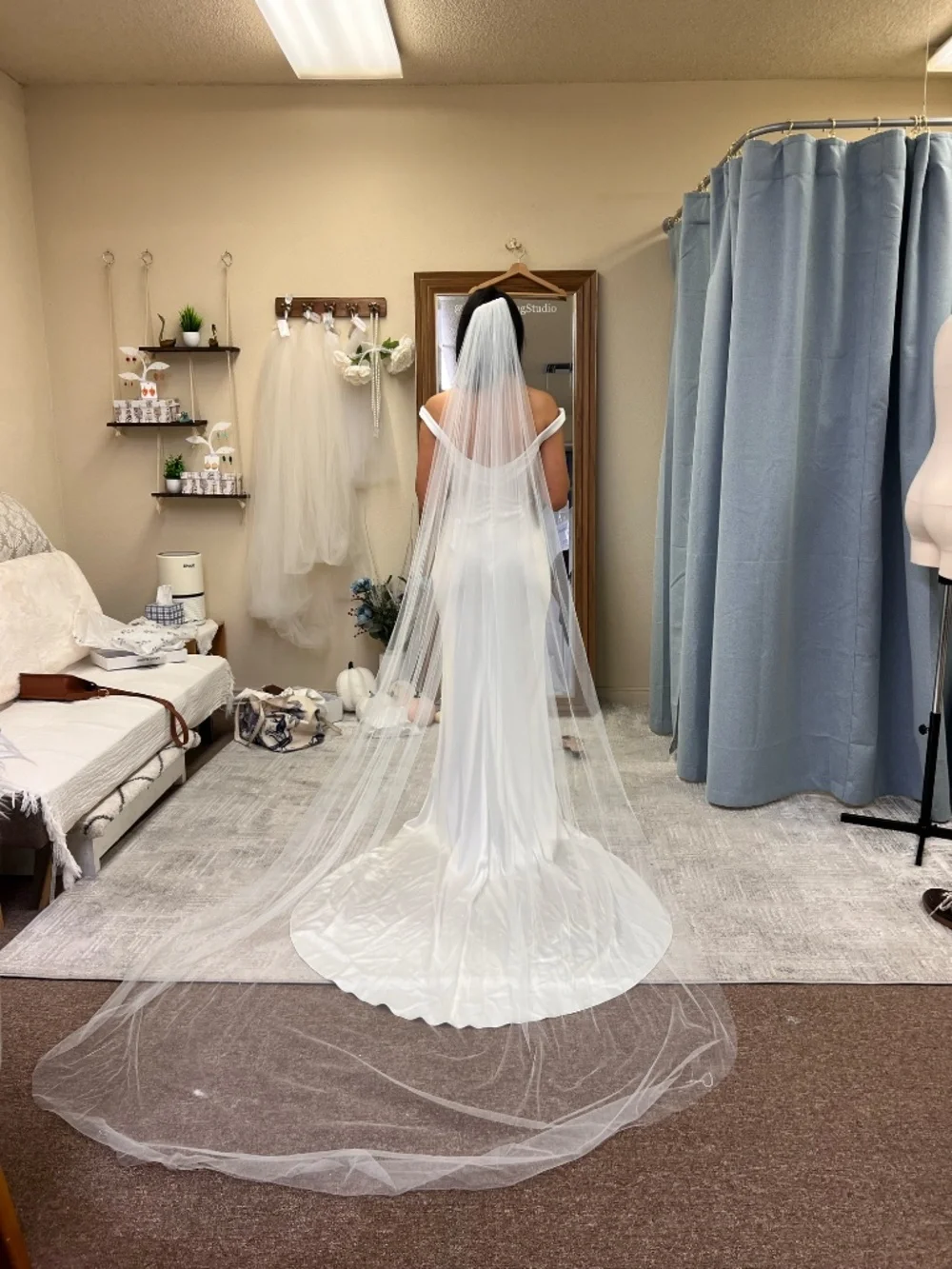 Alexandro Grecco Signature Veil